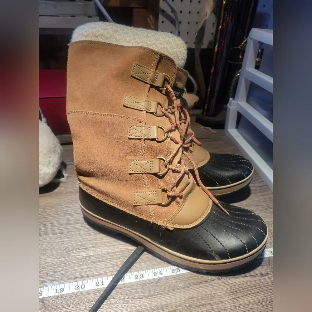 Ozark Trail Womans Winter Boots Size‎ 10